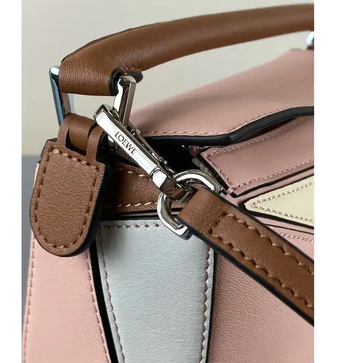 2209SW0014 Bag Loewe 0707